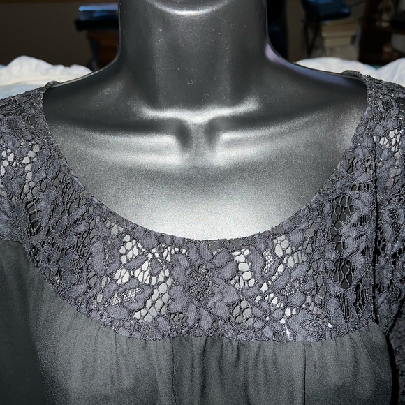 Anne Klein Sloane & Sadie Lace Blouse - Picture 2 of 9